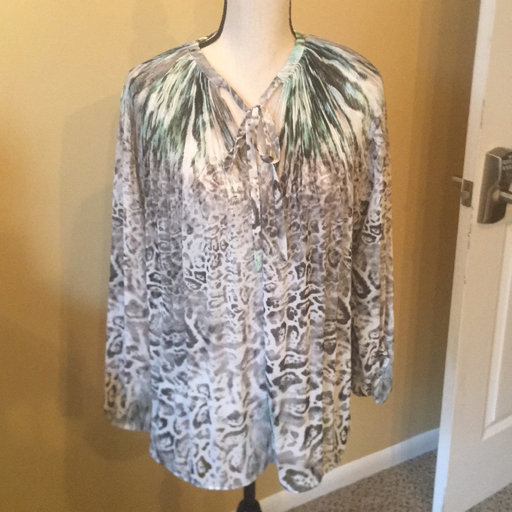 Jennifer Lopez Flowing Too